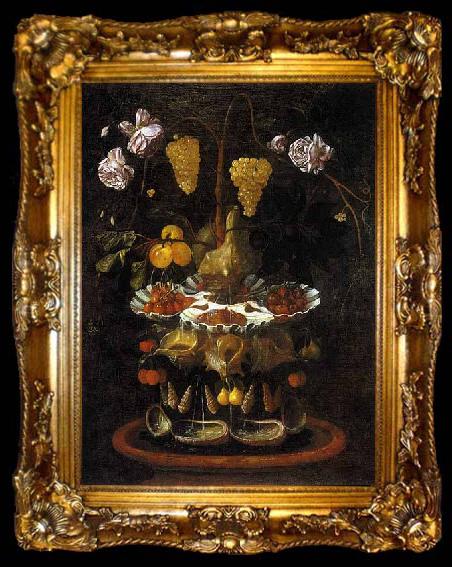 framed  Juan de Espinosa A fountain of grape vines, roses and apples in a conch shell, ta009-2